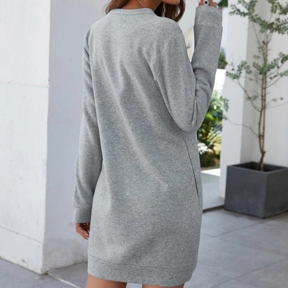Grey Sweatshirt mini Dress with side pockets - Picture 4 of 4